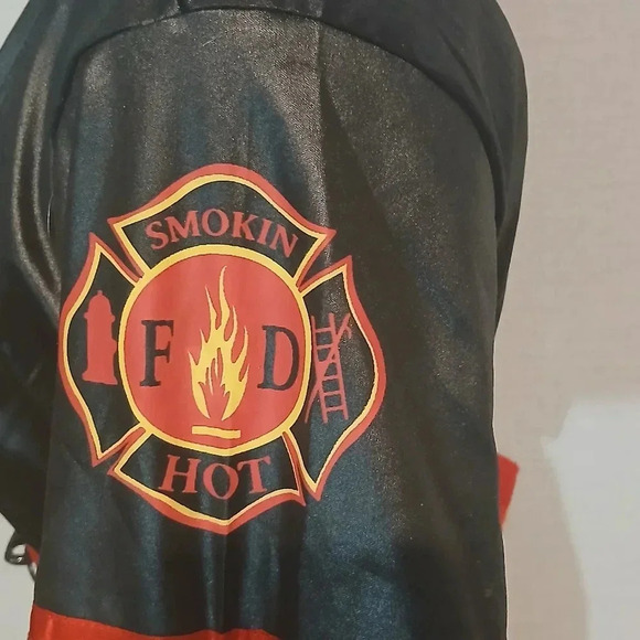 Women's "Smokin' Hot" Fire Fighter Costume - Picture 3 of 8